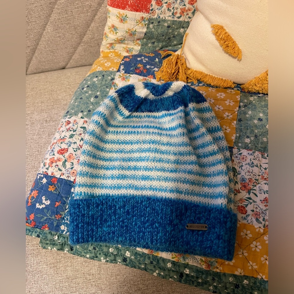 Hollister Beanie
